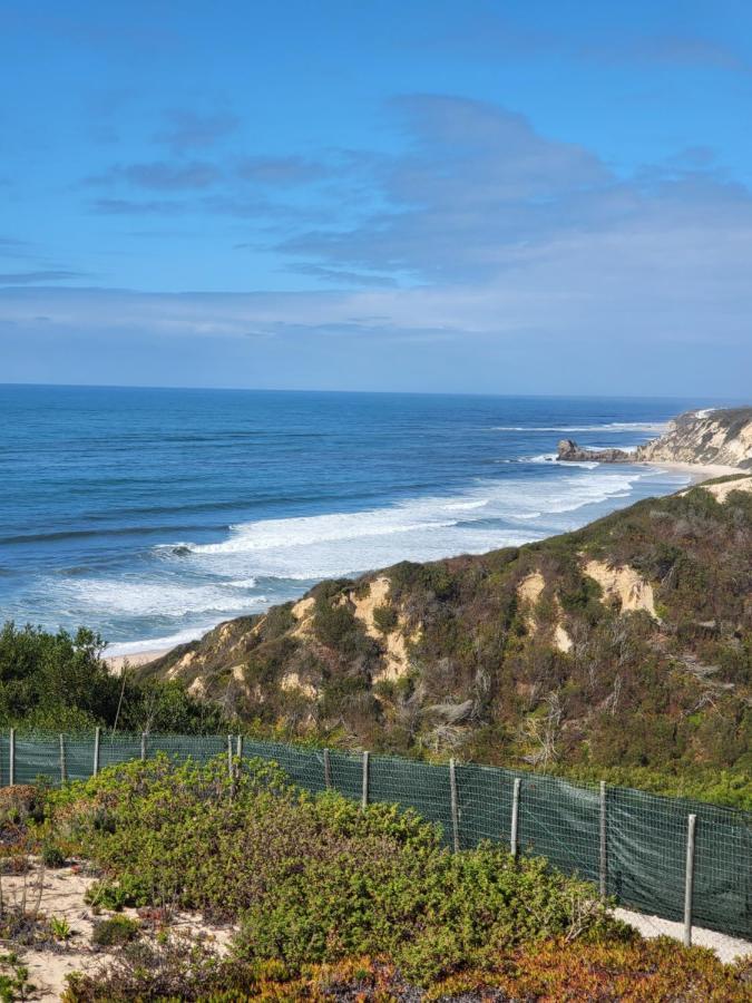 Nazare Uninterrupted Views And Sounds Of The Sea Apartment Патайас Екстериор снимка