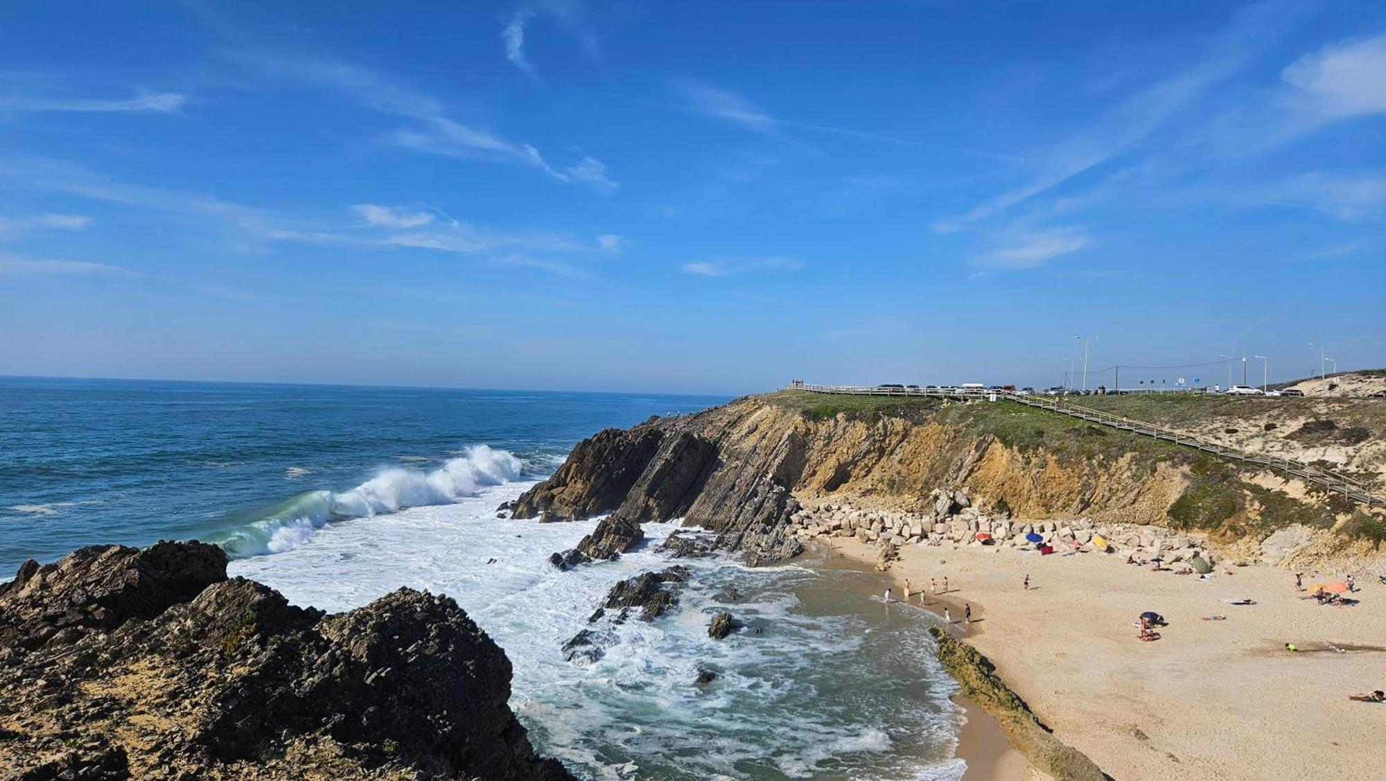 Nazare Uninterrupted Views And Sounds Of The Sea Apartment Патайас Екстериор снимка